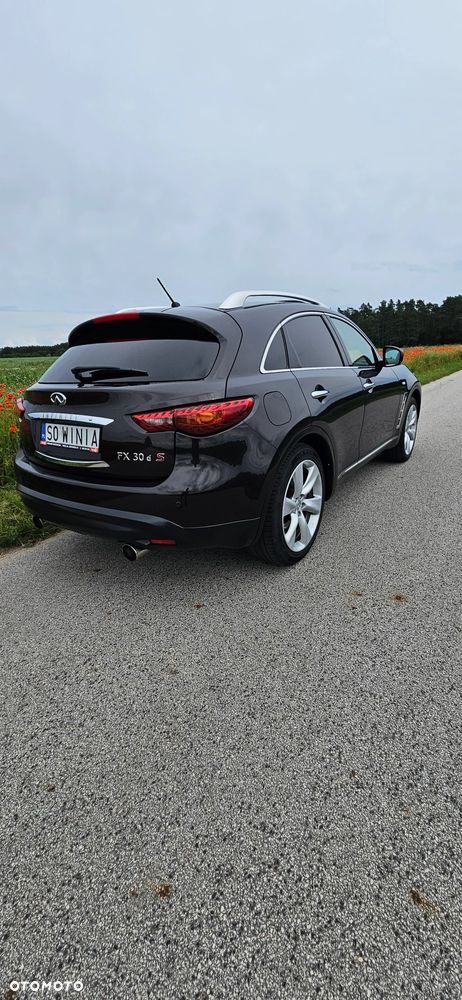 Infiniti FX FX30d S - 5