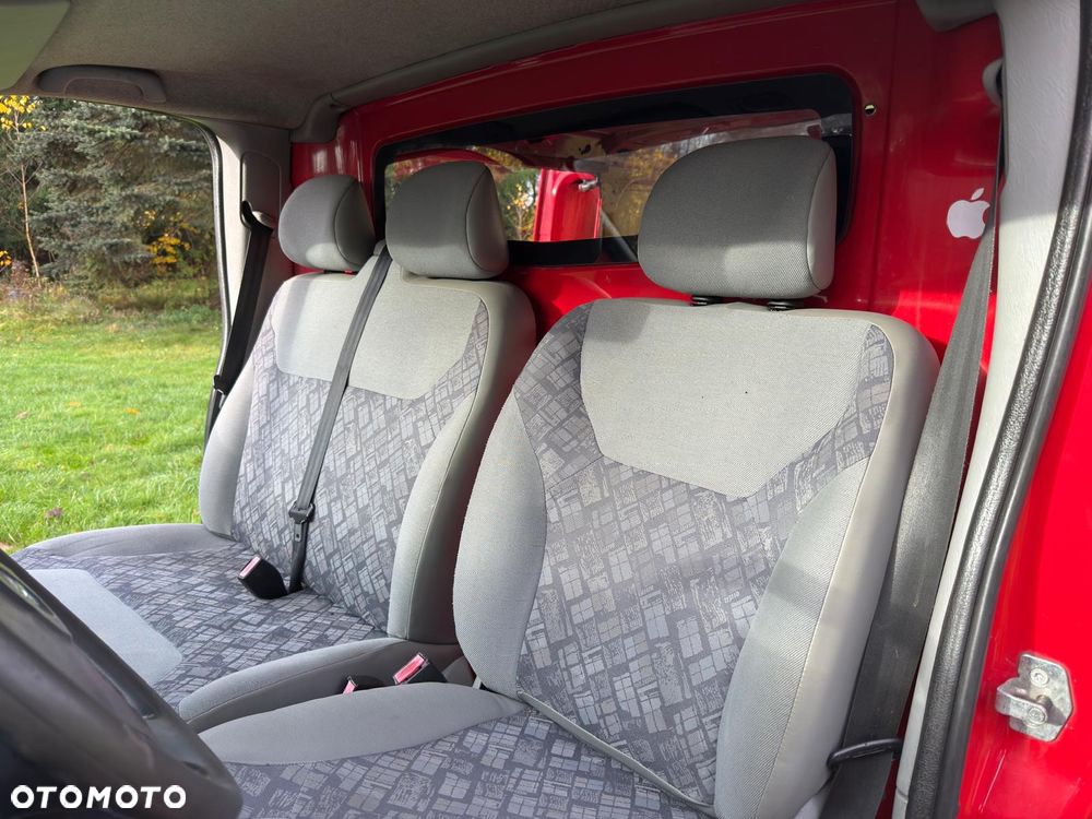 Opel vivaro - 10