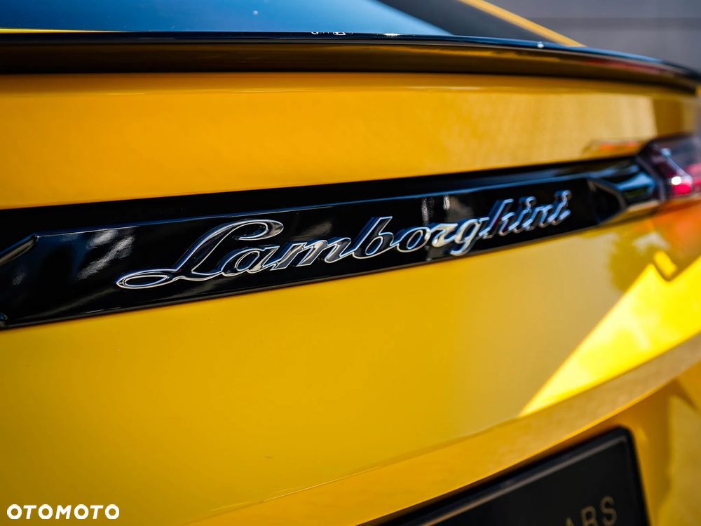 Lamborghini Urus - 14