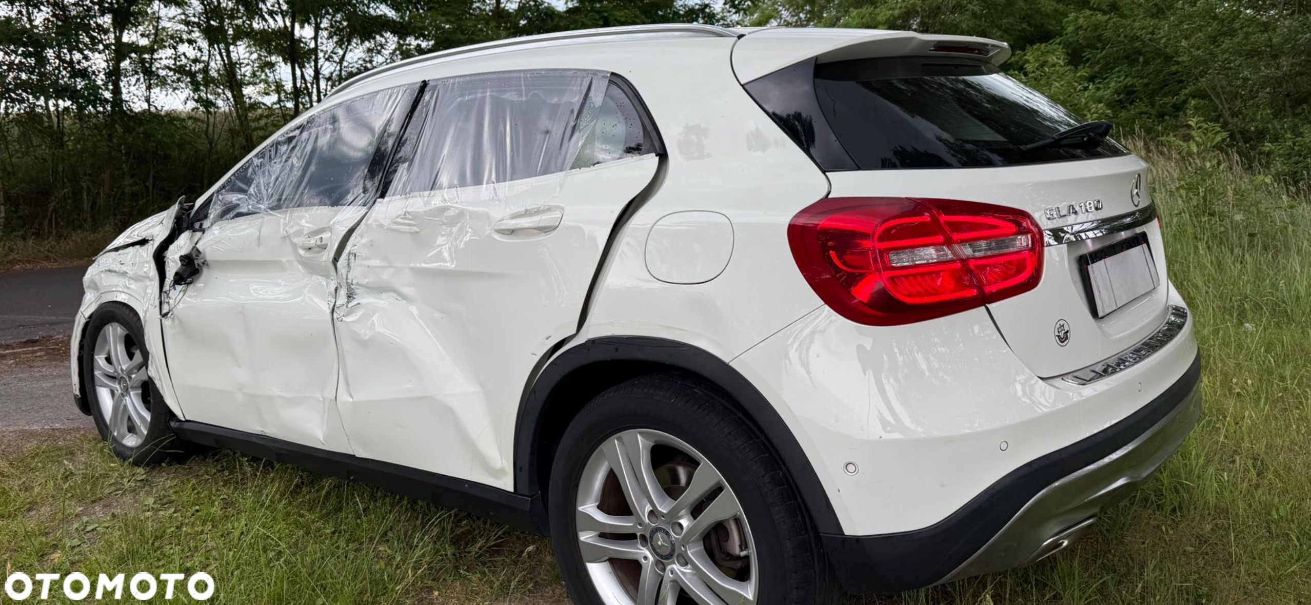 Mercedes-Benz GLA 200 7G-DCT Activity Edition - 10
