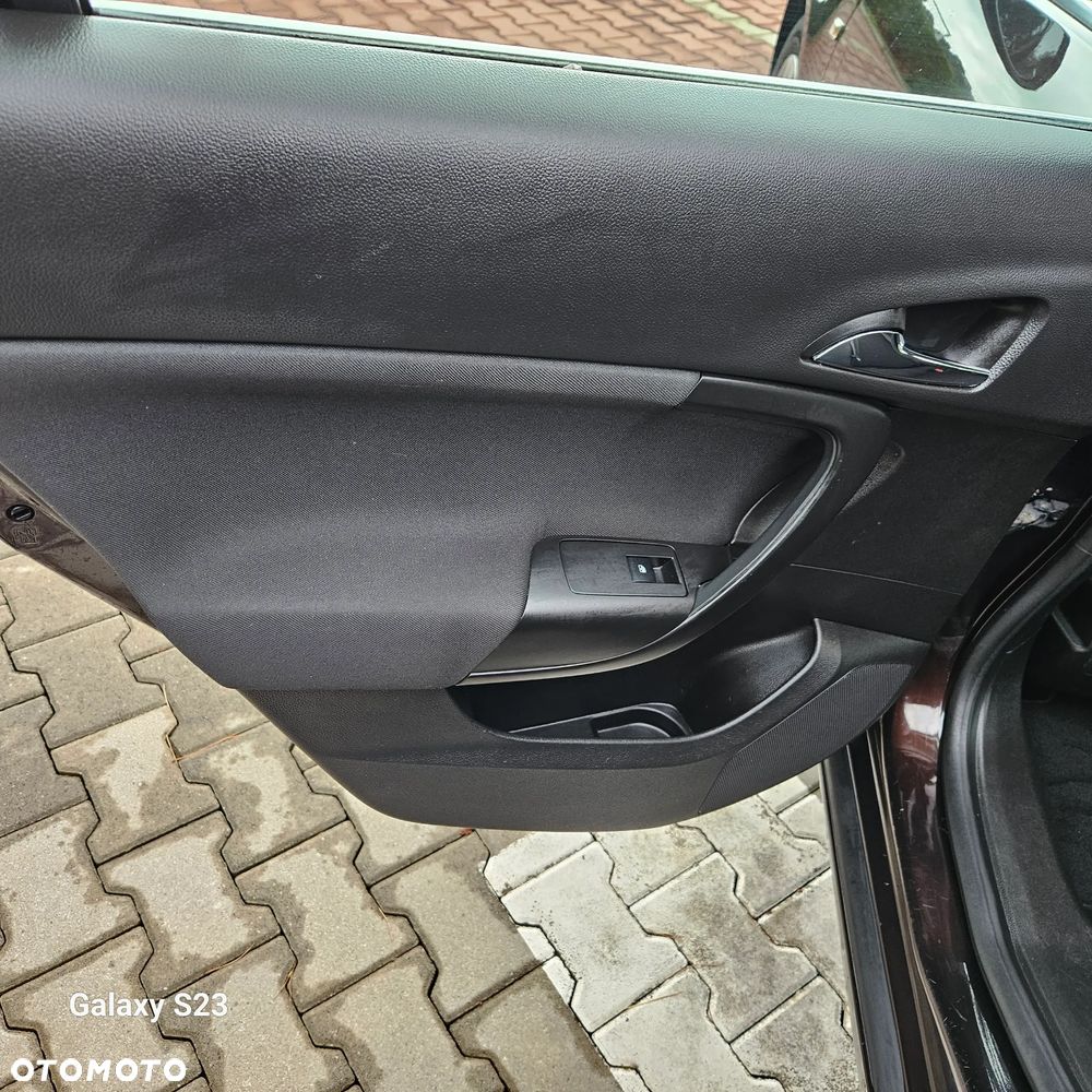 Opel Insignia 1.4 T Edition S&S - 22