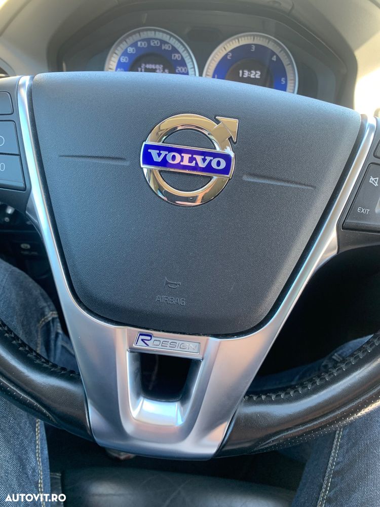 Volvo XC 60 D3 AWD R Design - 9