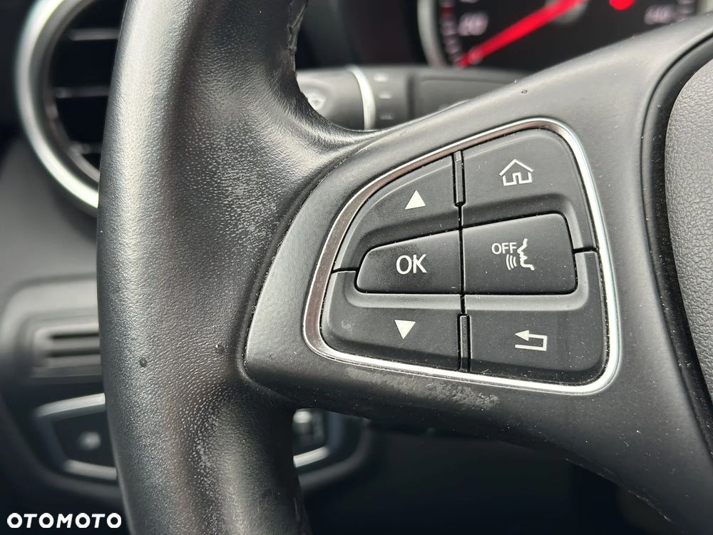 Mercedes-Benz Klasa C 200 Exclusive - 25