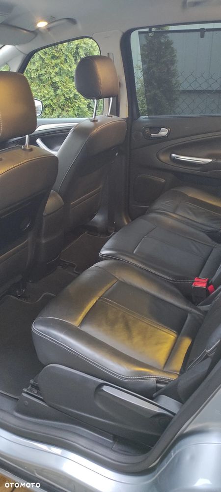 Ford S-Max 2.0 TDCi DPF Business Edition - 26