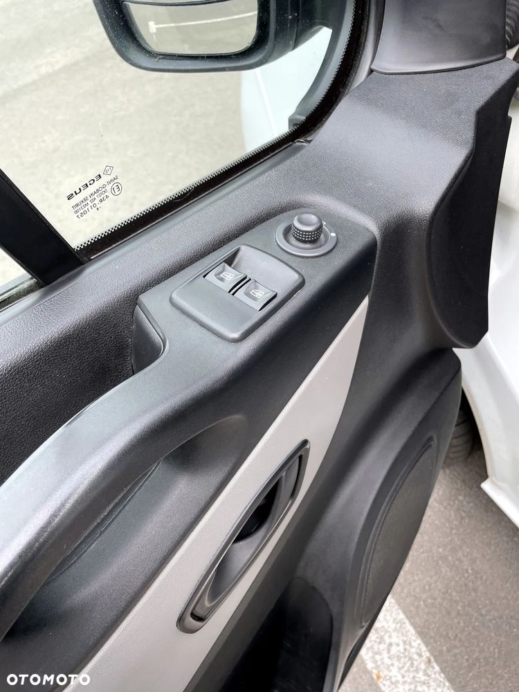Renault Trafic L2H2 - 8