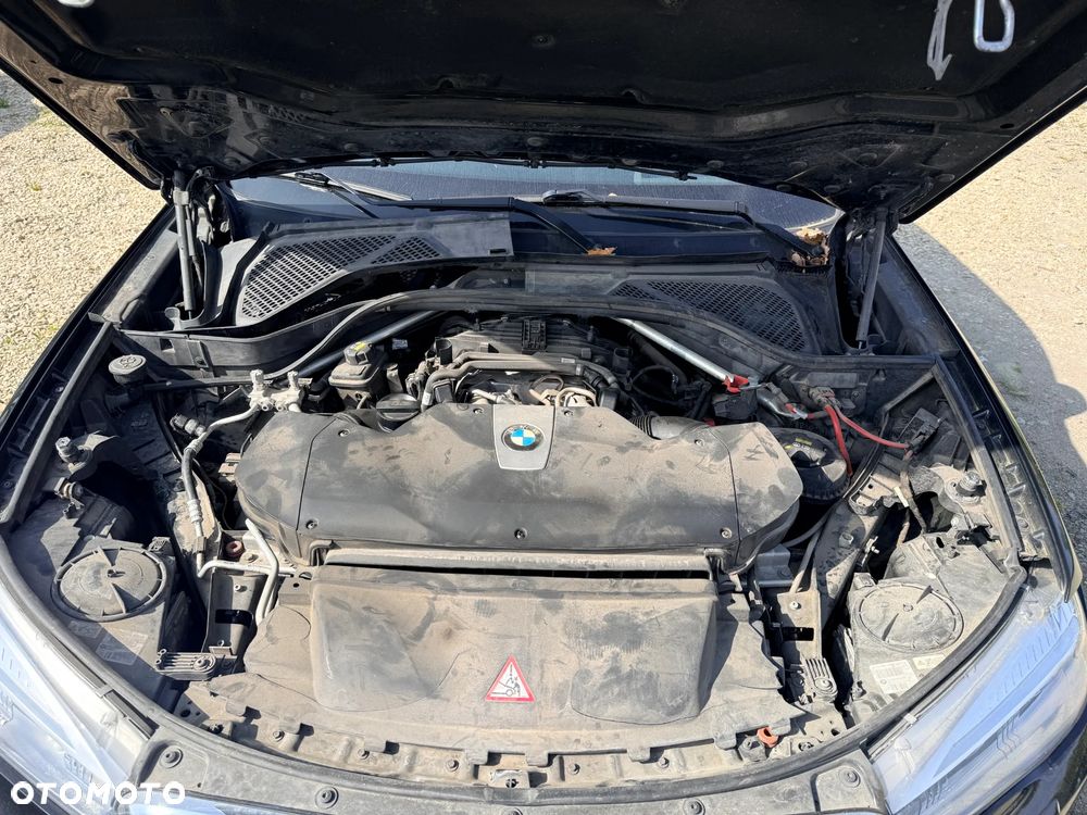 BMW X5 xDrive50i Sport-Aut - 11