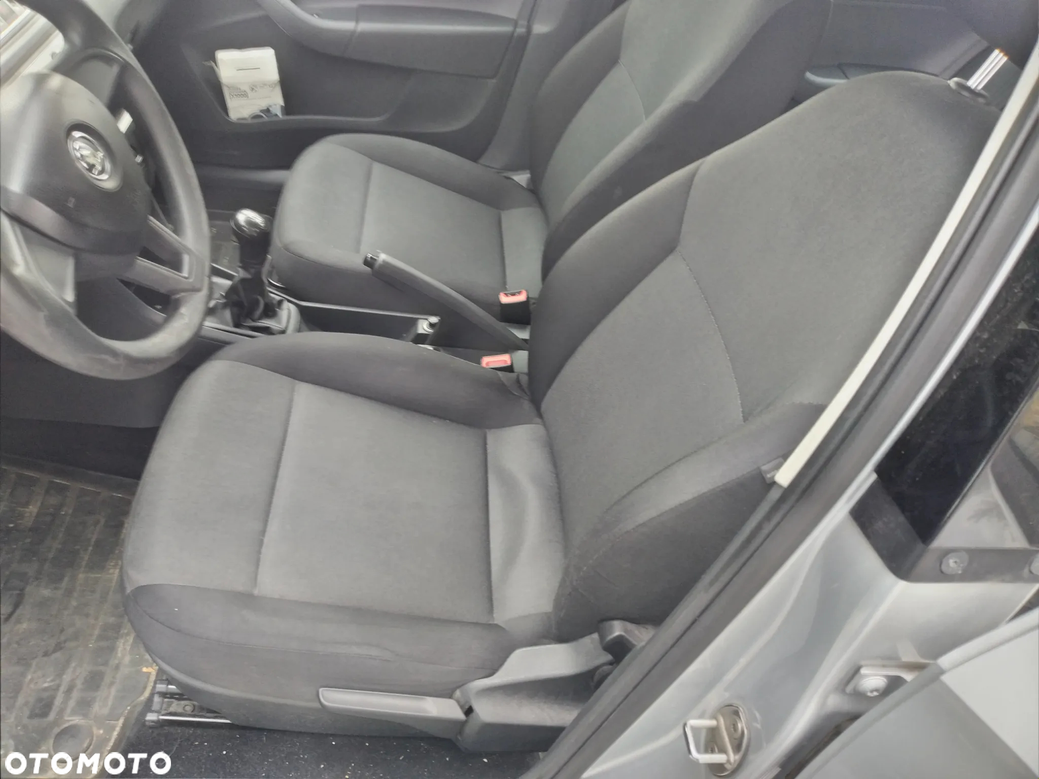 Skoda RAPID 1.2 TSI Active - 8