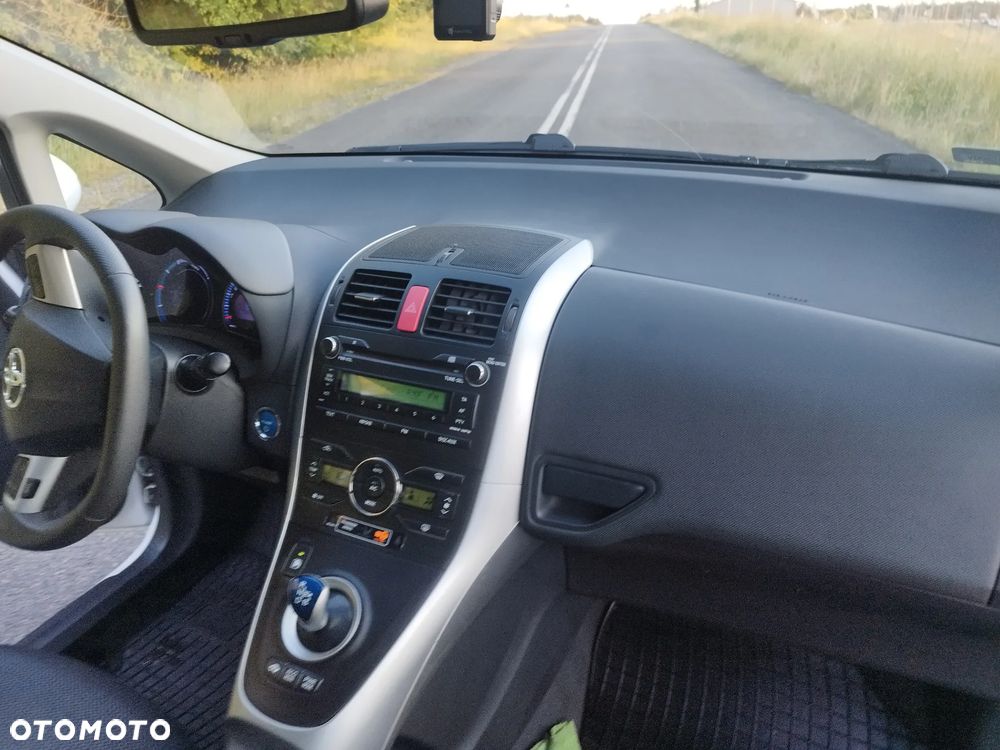 Toyota Auris - 27