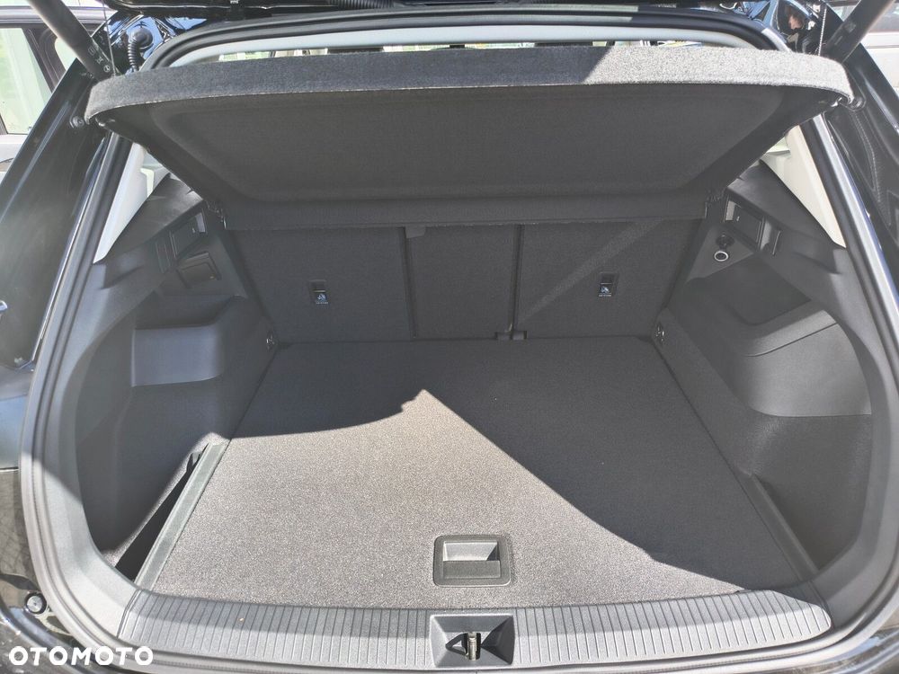 Volkswagen Tiguan - 33