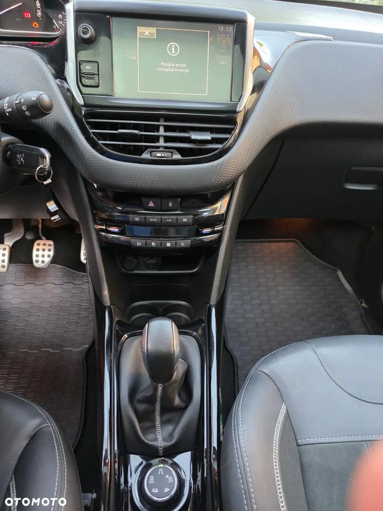 Peugeot 2008 PureTech 110 Stop&Start Crossway - 16