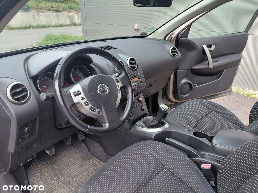 Nissan Qashqai 1.6 visia - 7