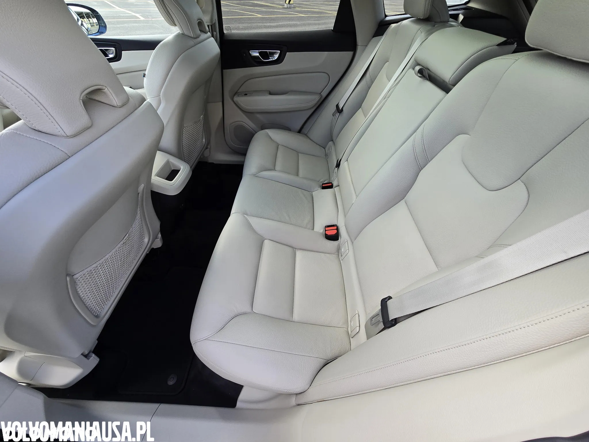 Volvo XC 60 B5 B AWD Geartronic Momentum Pro - 9