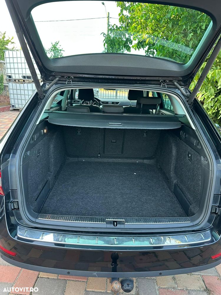 Skoda Superb 2.0 TDI DSG Sportline - 16
