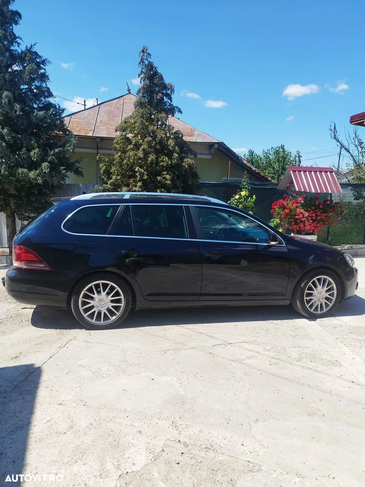 Volkswagen Golf - 11