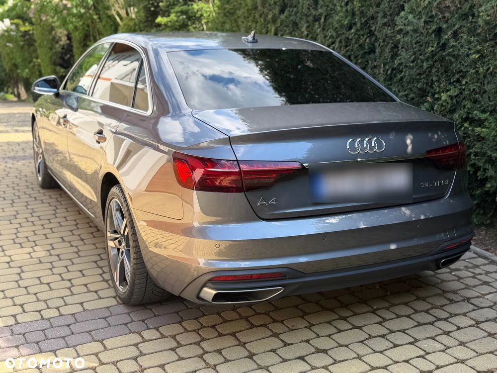 Audi A4 Limousine 35 TFSI Sport S tronic - 12