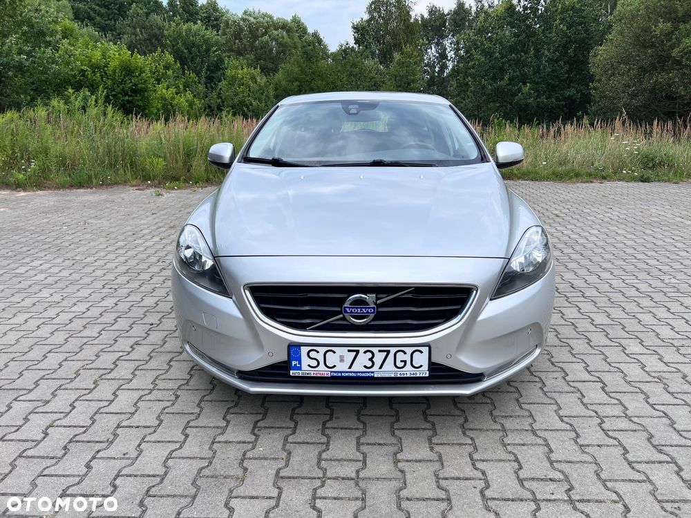 Volvo V40 D2 Momentum - 8