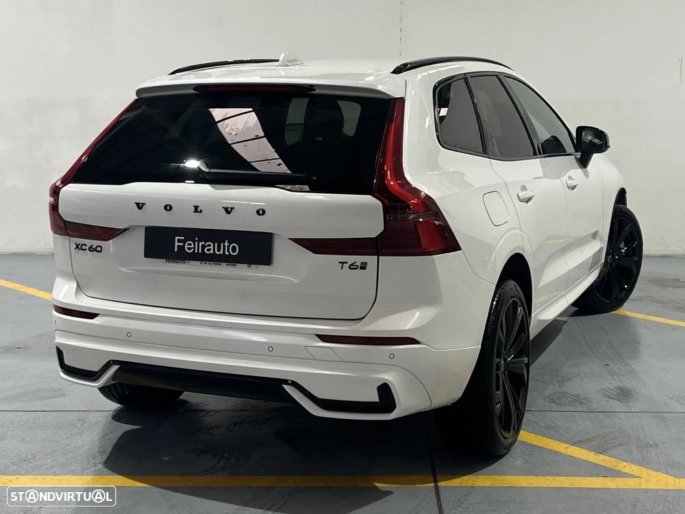 Volvo XC 60 2.0 T6 PHEV Black Edition AWD - 2