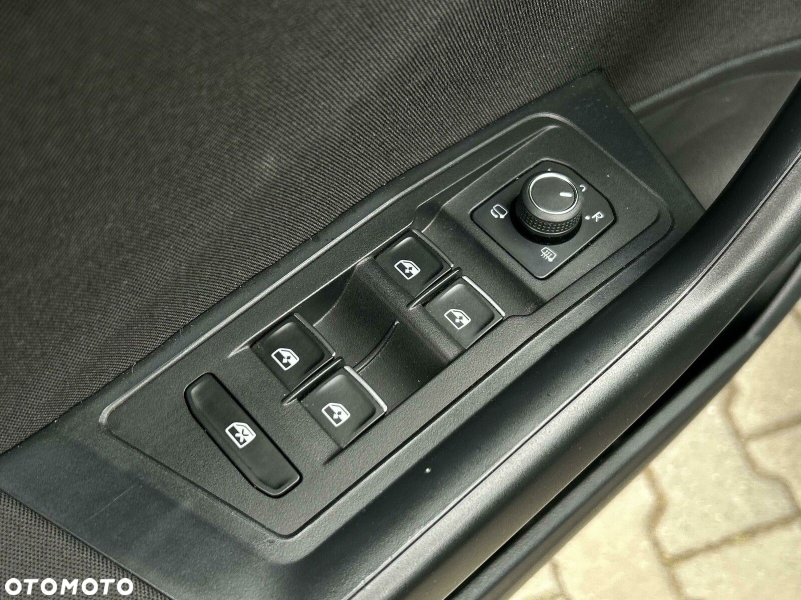 Volkswagen T-Roc 1.5 TSI ACT Advance DSG - 11