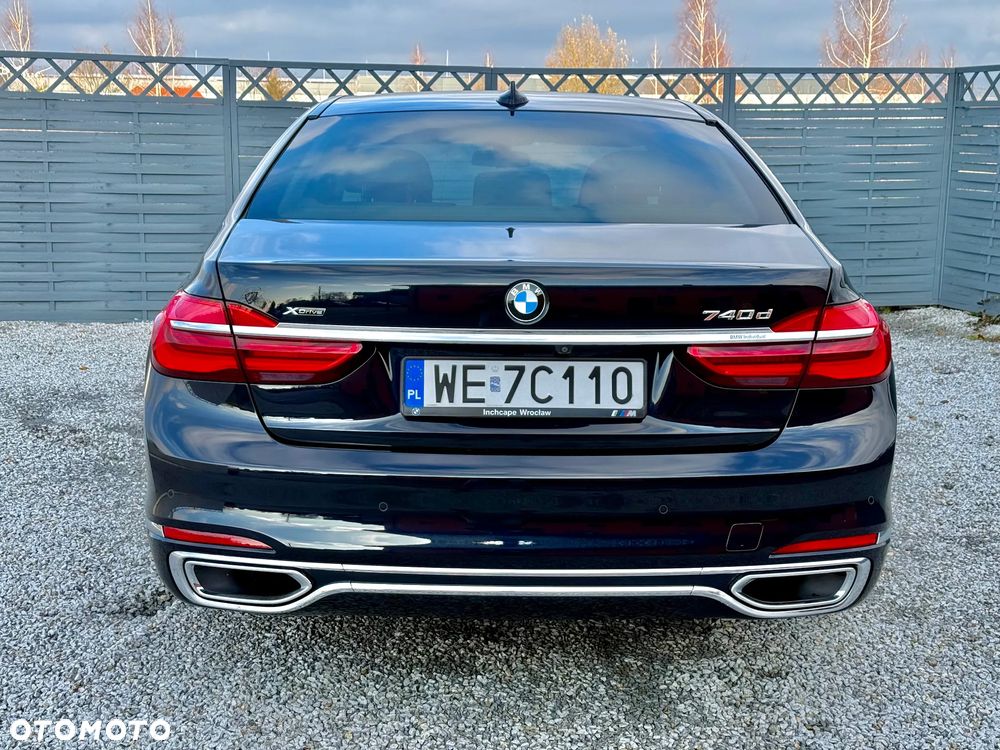 BMW Seria 7 740d xDrive - 31