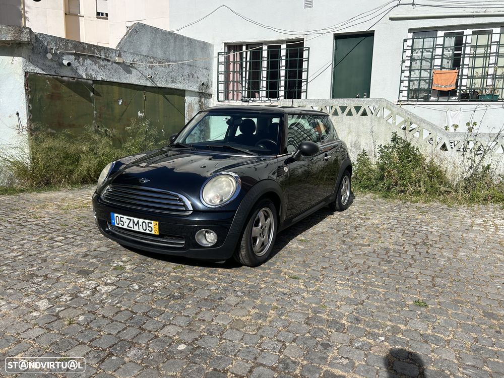 MINI 3 Portas One - 2