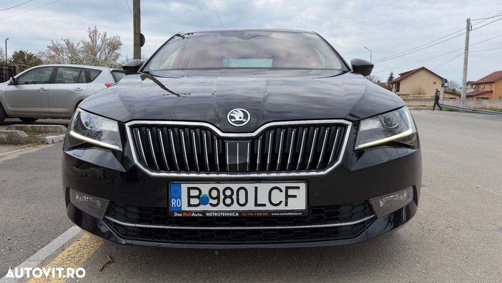Skoda Superb 2.0 TDI DSG 4X4 Style - 1
