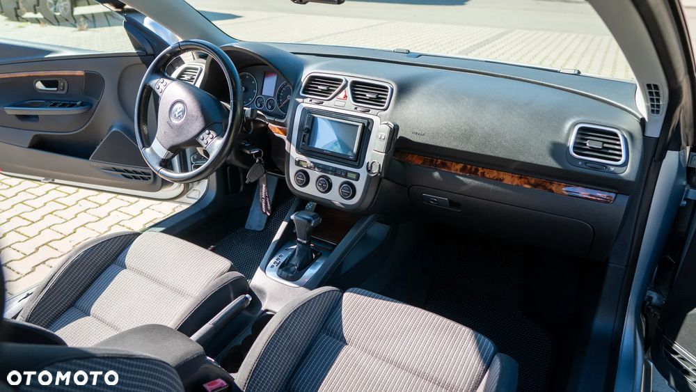 Volkswagen Eos 2.0 TDI DPF DSG - 22