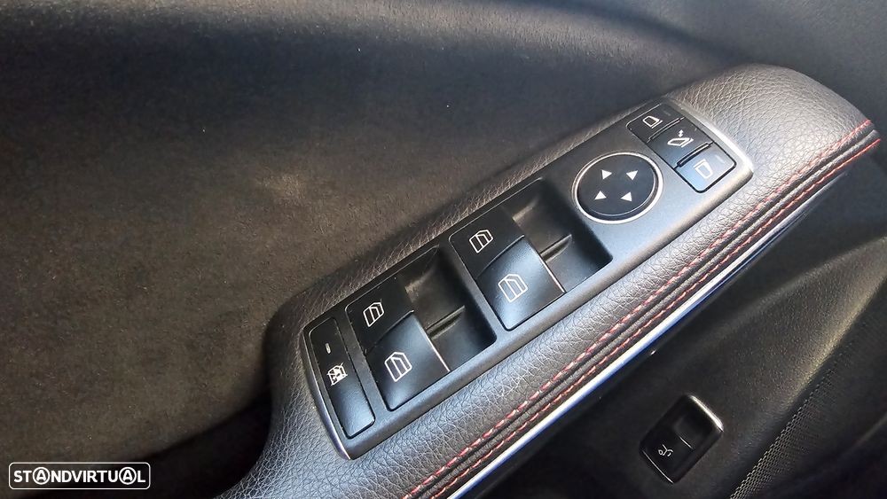 Mercedes-Benz GLA 220 d AMG Line - 31