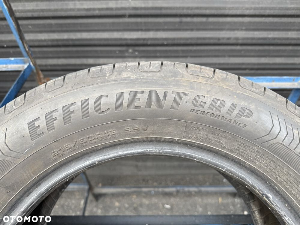 Pojedyncza Opona Letnia 215/60/16 GoodYear  EfficientGrip - 4