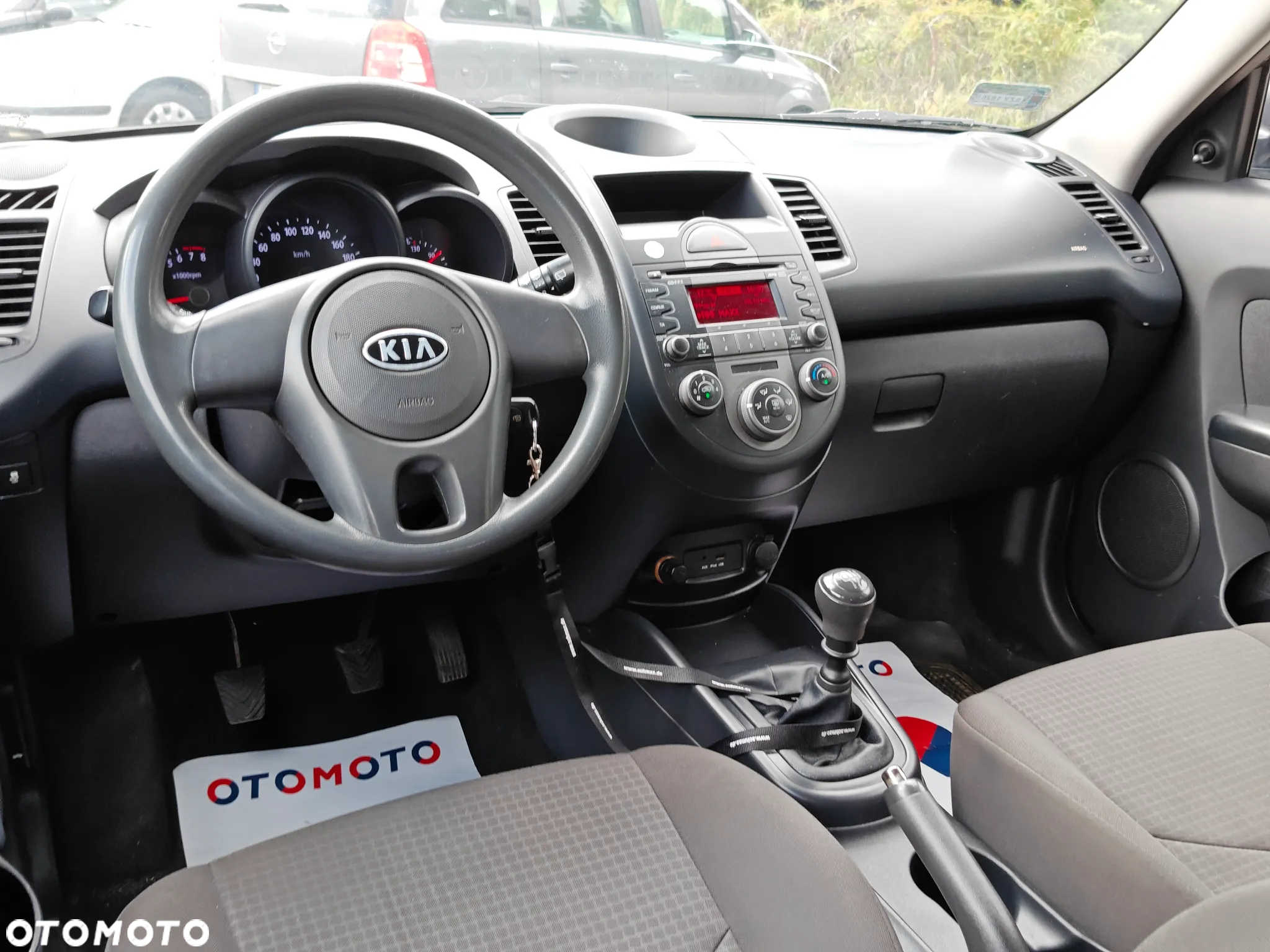 Kia Soul 1.6 L - 6