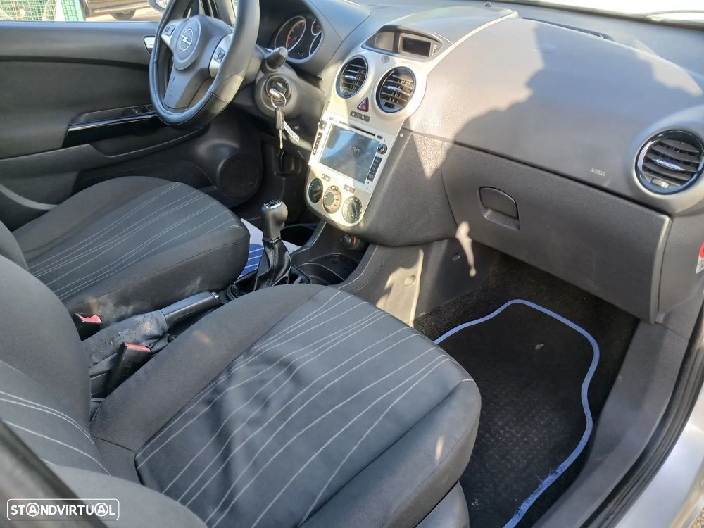 Opel Corsa 1.2 Enjoy - 20