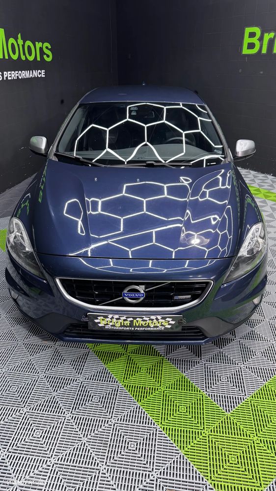 Volvo V40 D2 R Design - 8