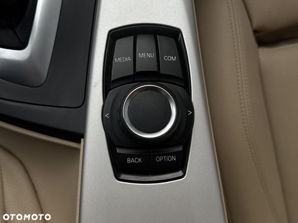 BMW Seria 3 320i GPF Advantage - 18
