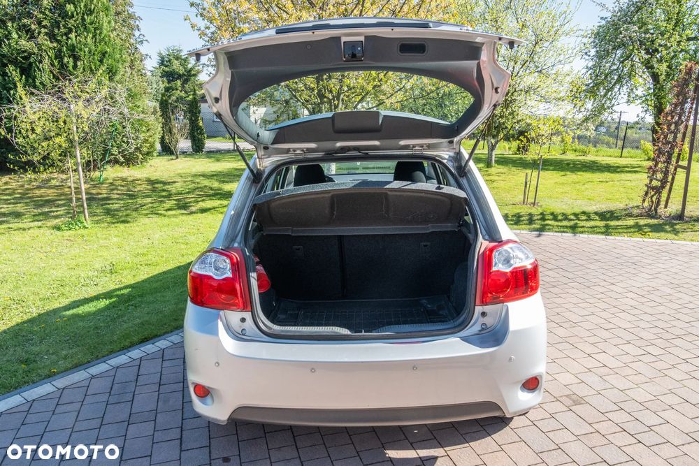 Toyota Auris - 9