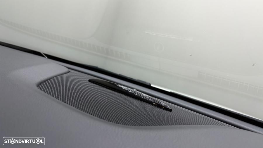 Mercedes-Benz CLA 200 d 7G-DCT UrbanStyle Edition - 27