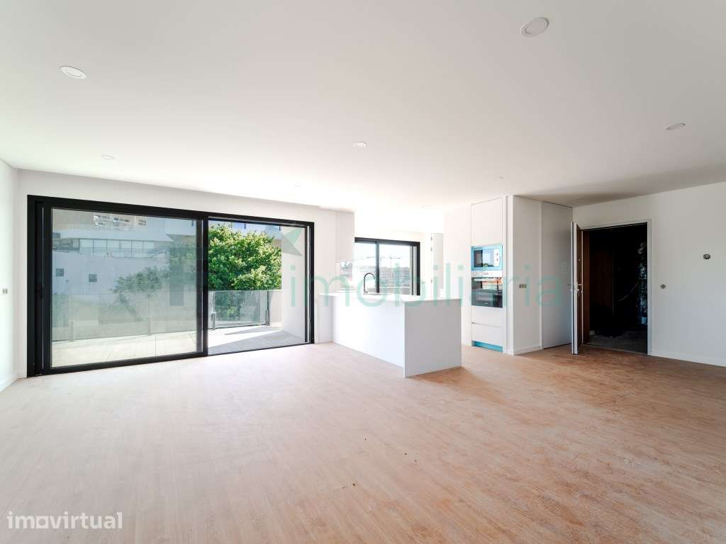 Apartamento T3 com excelente áreas em zona central de Lousada - Grande imagem: 5/60