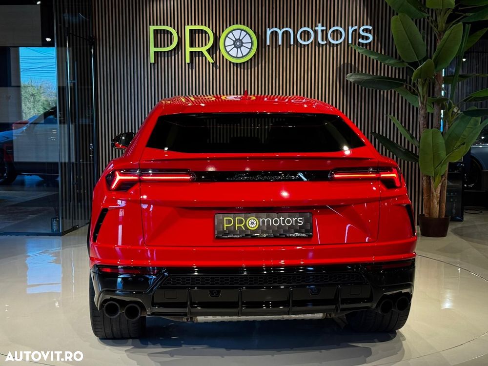 Lamborghini URUS - 8