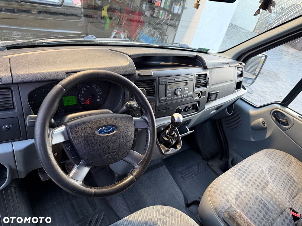Ford Transit - 6