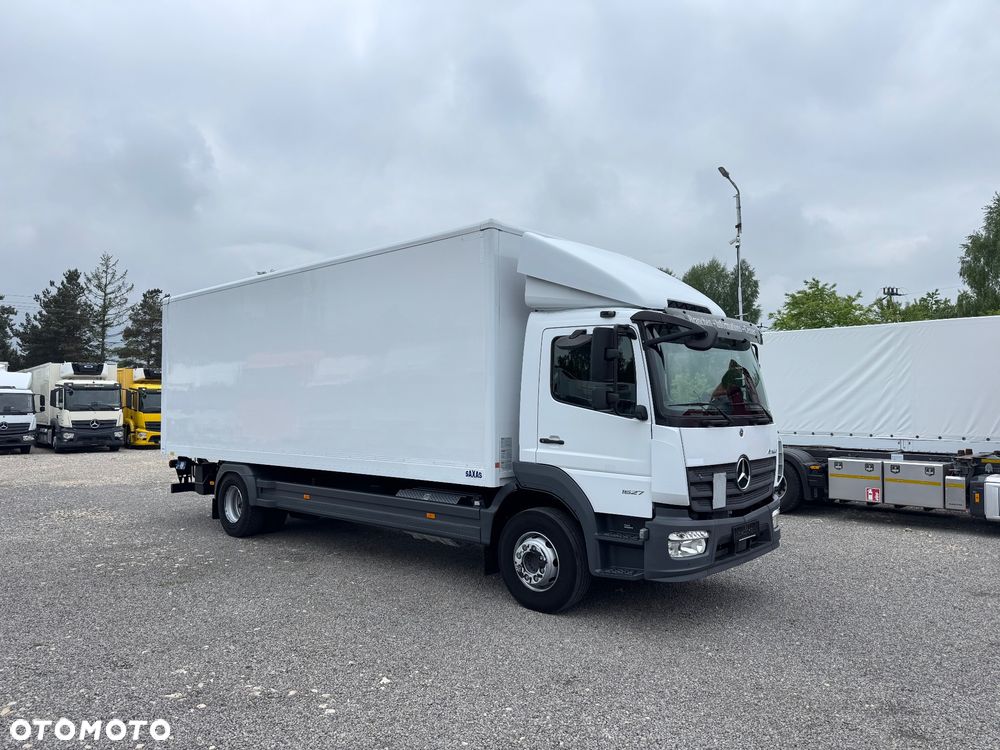 Mercedes-Benz ATEGO - 9