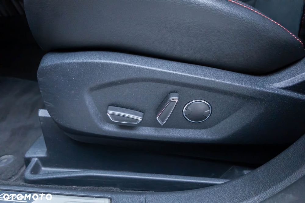 Ford S-Max 2.5 Duratec FHEV (7-Sitzer) ST-LINE - 20