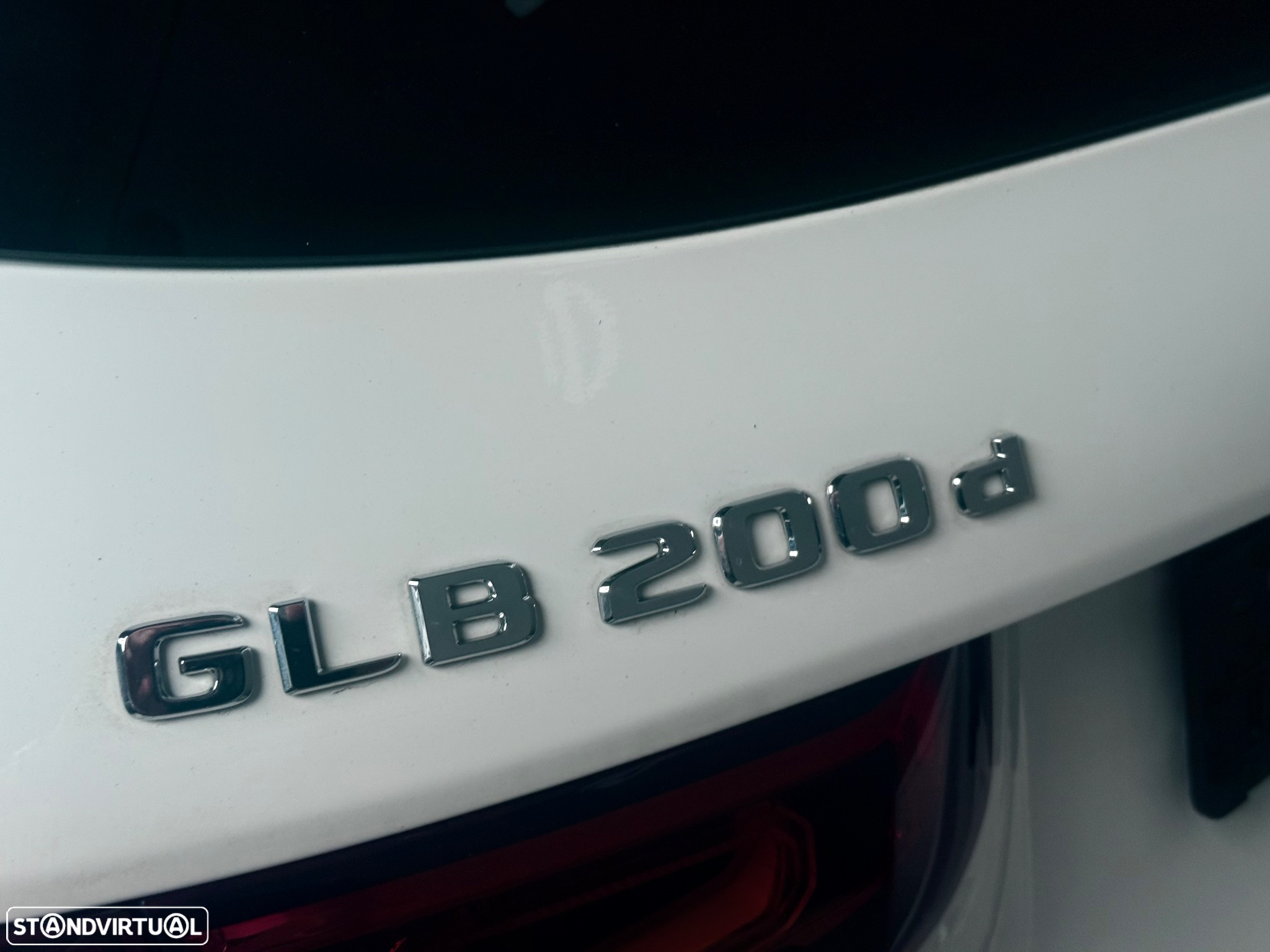 Mercedes-Benz GLB 200 d 4Matic 8G-DCT Edition AMG Line - 17