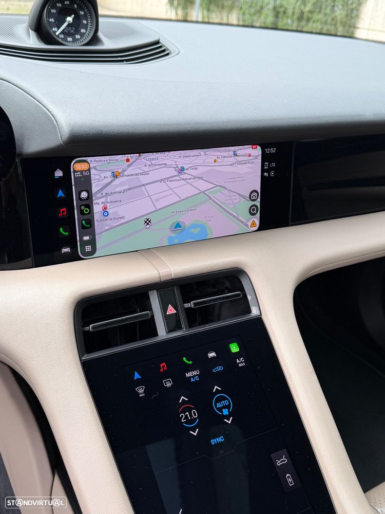 Porsche Taycan 4S - 17