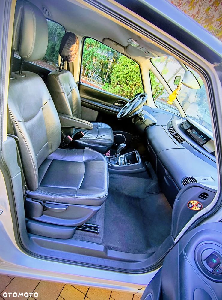 Renault Espace 2.0 dCi 175 FAP Initiale - 7