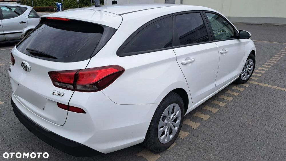 Hyundai i30 1.4 Classic - 4