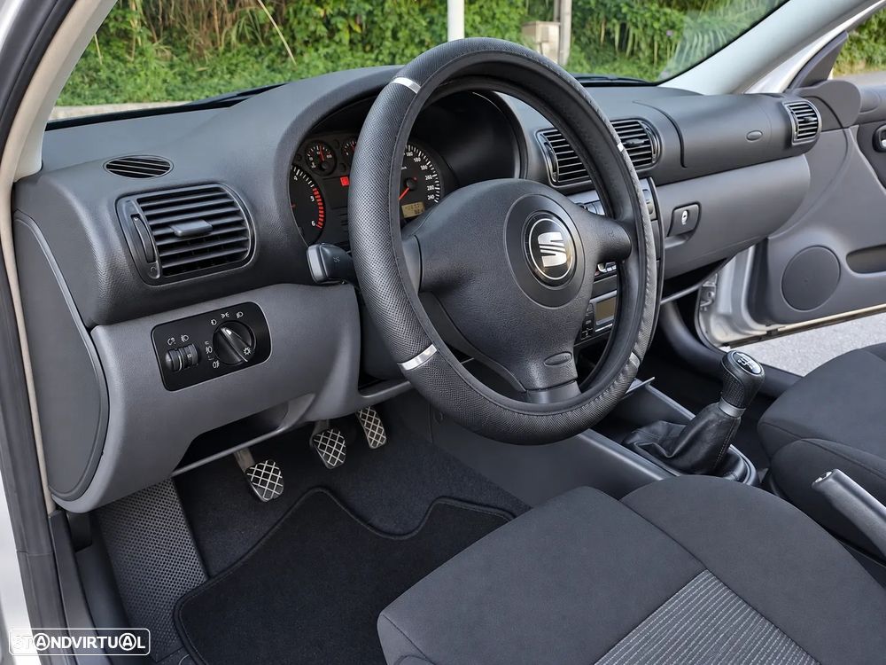 SEAT Toledo 1.9 TDI Executive - 19