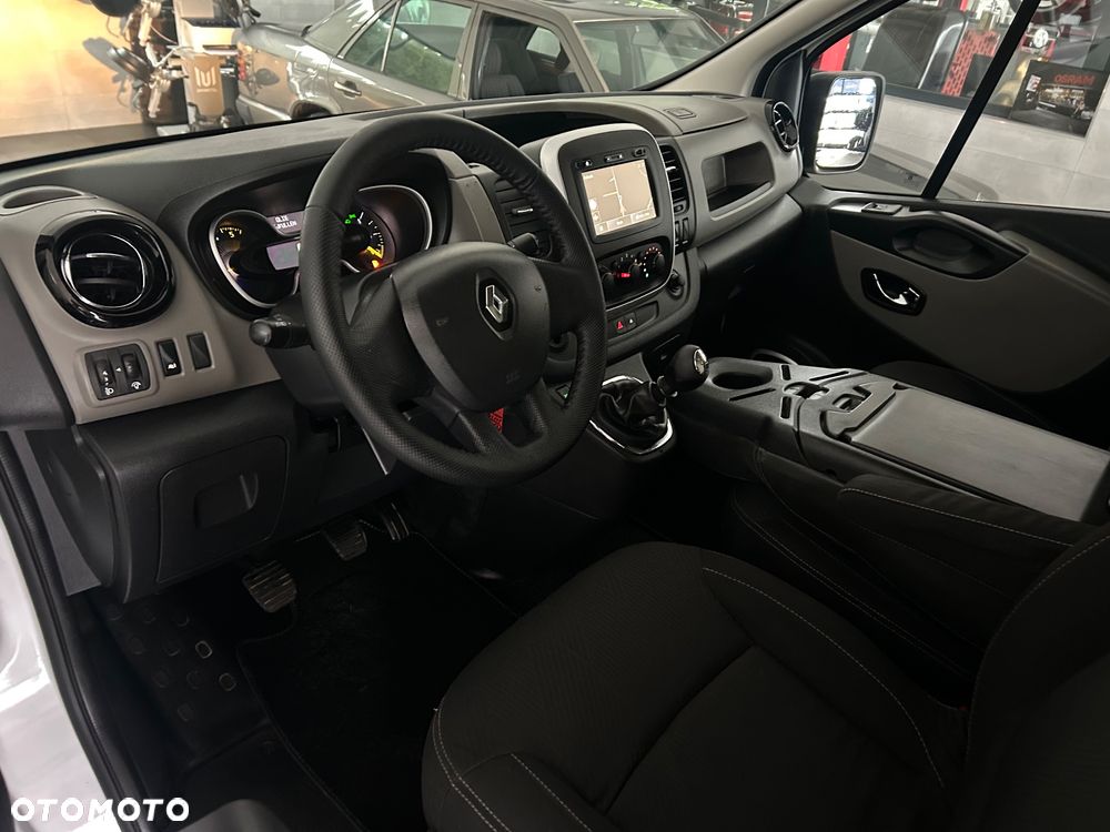 Renault Trafic - 13