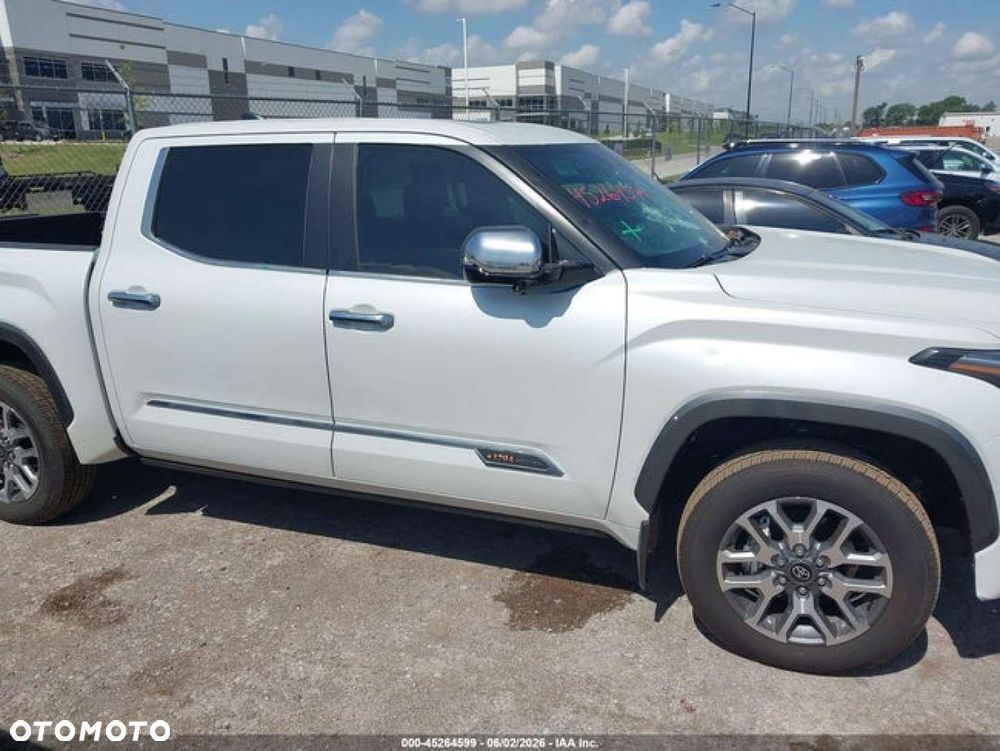 Toyota Tundra - 6