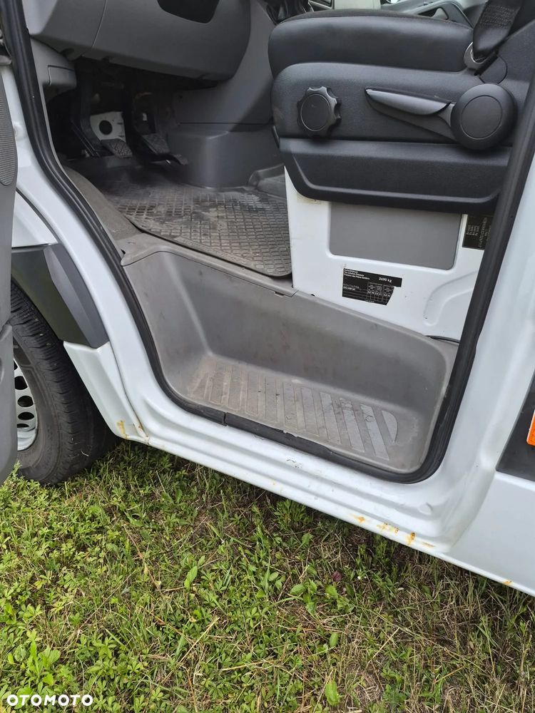 Mercedes-Benz Sprinter - 11
