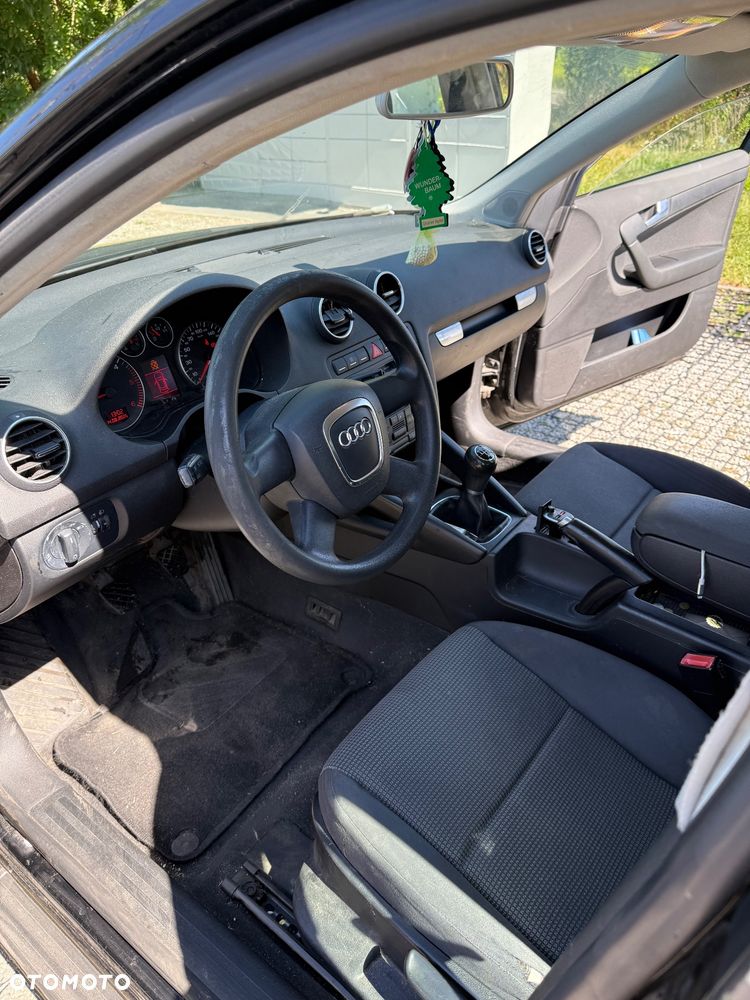 Audi A3 Sportback 2.0 TDI DPF Ambiente - 11
