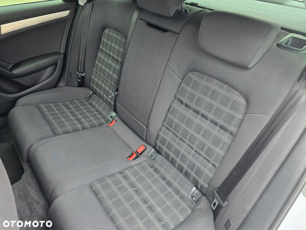 Audi A4 Avant - 13