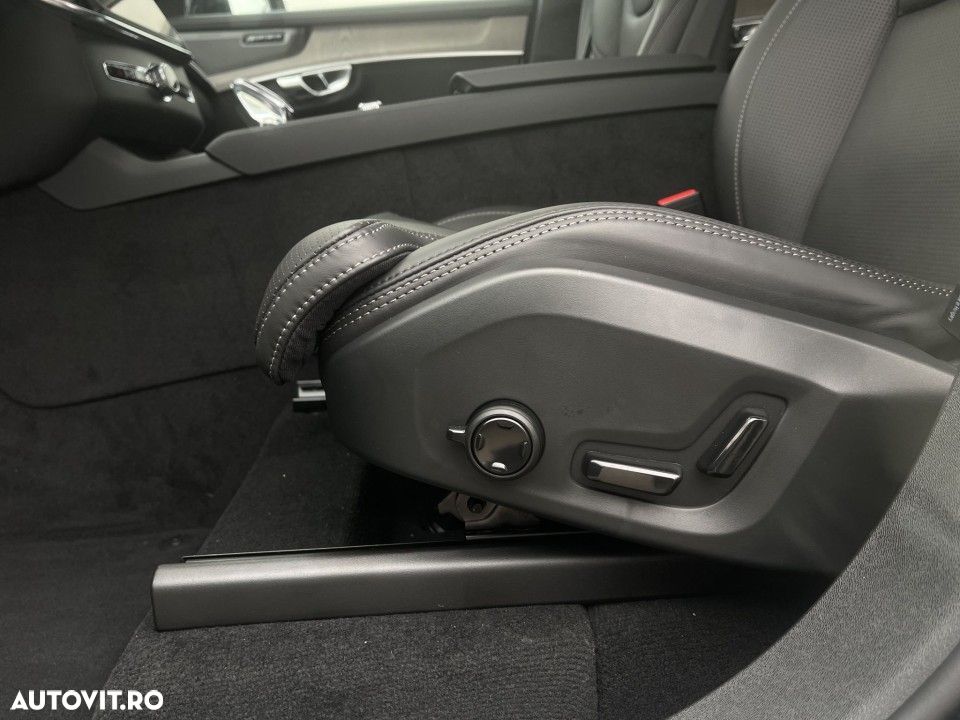 Volvo XC 90 T8 AWD PHEV Plus Dark - 22